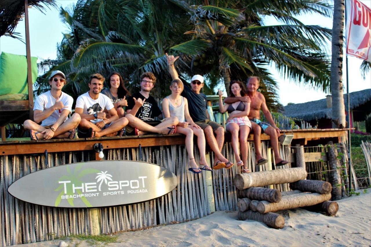 The Spot - Beachfront Sports Pousada Икараи Экстерьер фото
